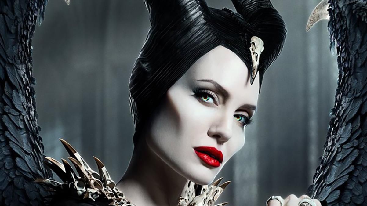 Як Анджеліна Джолі перетворювалась у чаклунку з "Малефісенти": відео залаштунків Як Анджеліна Джолі перетворювалась у чаклунку з "Малефісенти": відео залаштунків