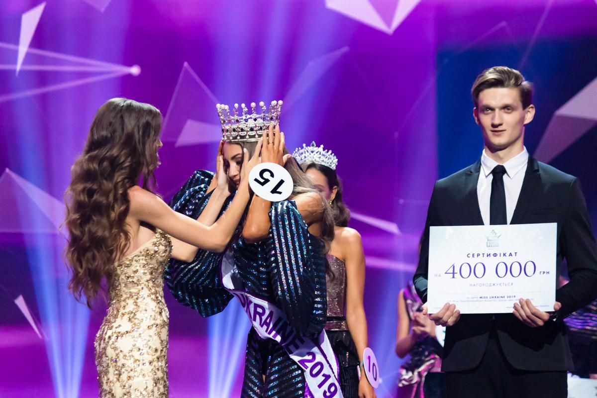 Победительница Мисс Украина 2019 – Маргарита Паша: что публикует в Instagram 24-летняя студентка
