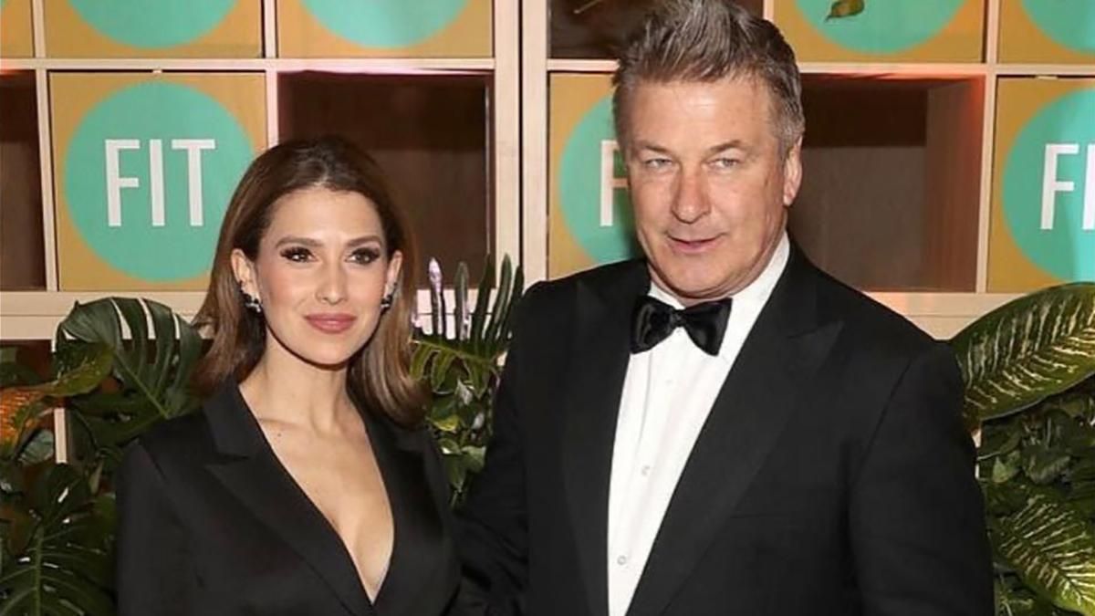 Після втрати дитини 61-річний Алек Болдуін заявив про вагітність дружини Після втрати дитини 61-річний Алек Болдуін заявив про вагітність дружини