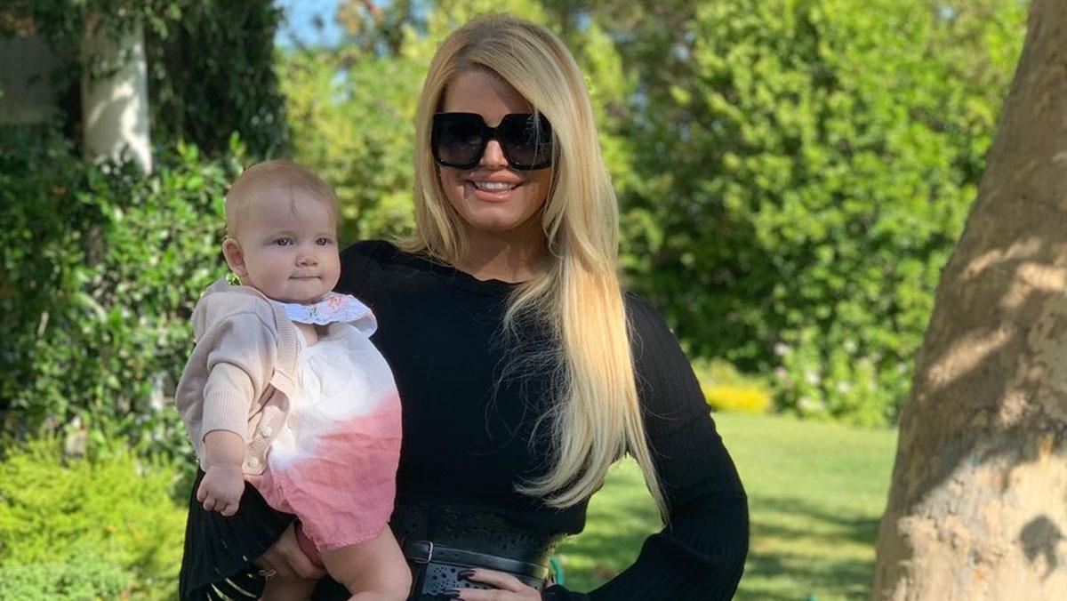 45 килограммов за 6 месяцев: певица Джессика Симпсон поразила результатами похудения