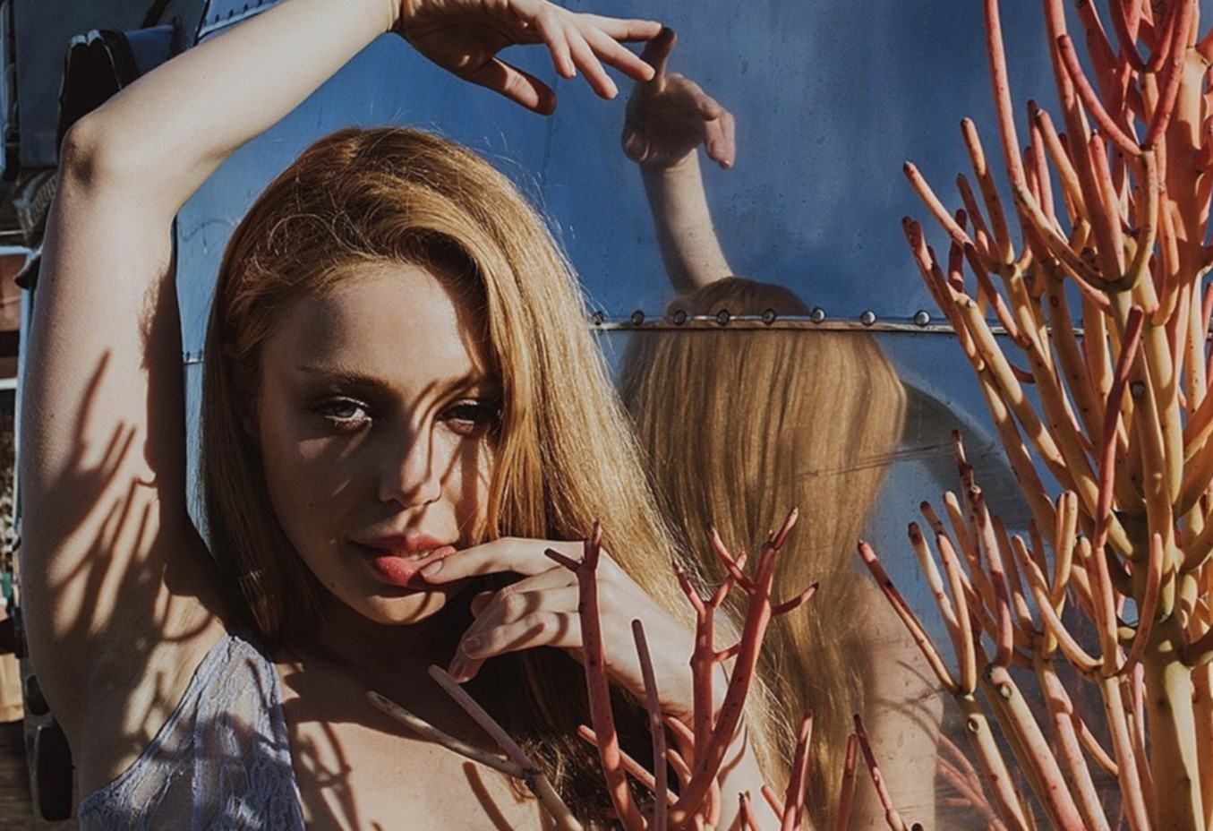 Тина Кароль надела обольстительное мини платье: соблазнительное фото Тина Кароль надела обольстительное мини платье: соблазнительное фото