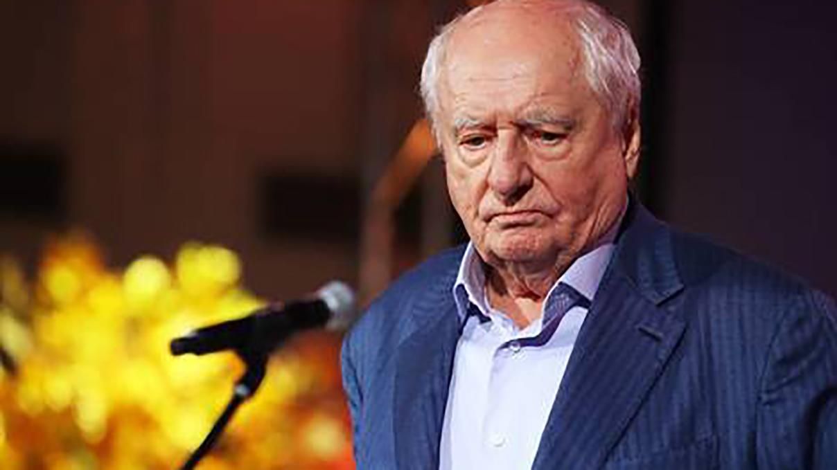 Помер Марк Захаров – відомий режисер фільмів "12 стільців" і "Той самий Мюнхгаузен" Помер Марк Захаров – відомий режисер фільмів "12 стільців" і "Той самий Мюнхгаузен"