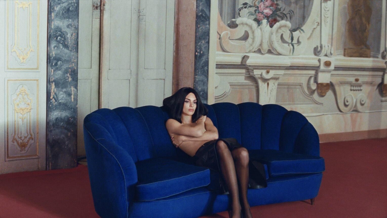 Кендалл Дженнер снялась в обольстительном рекламном кампейне для Reserved: фото и видео Кендалл Дженнер снялась в обольстительном рекламном кампейне для Reserved: фото и видео