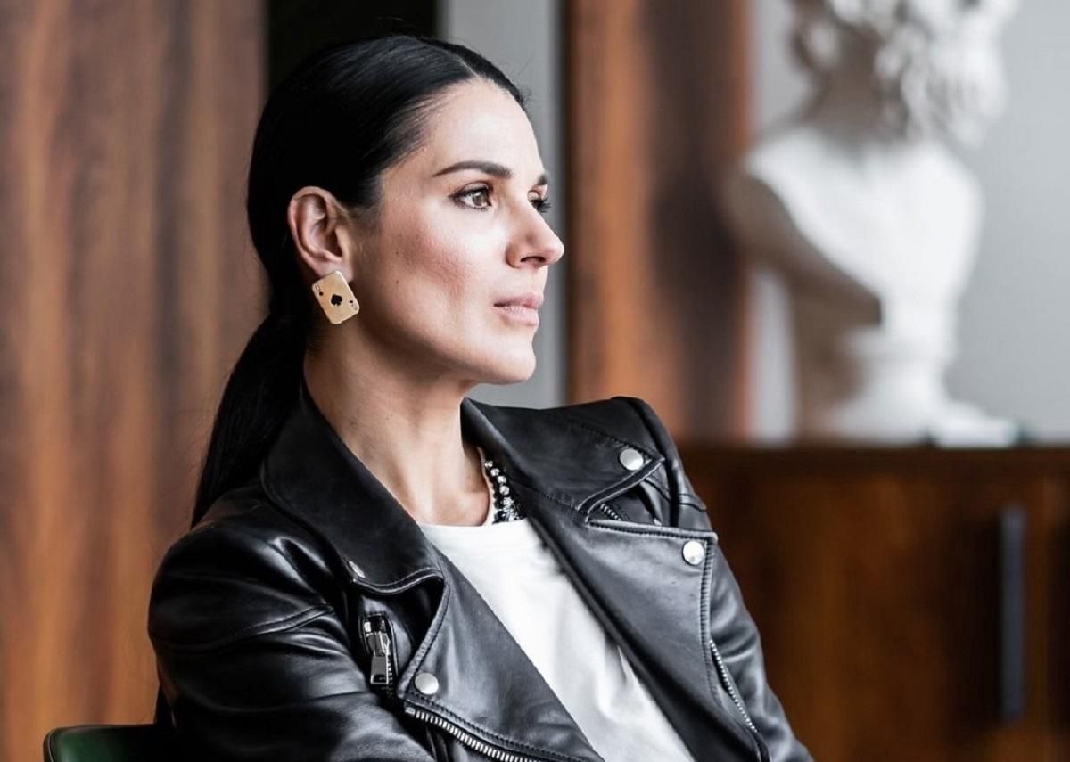 Маша Ефросинина призналась, что страдала от психологического насилия Маша Ефросинина призналась, что страдала от психологического насилия