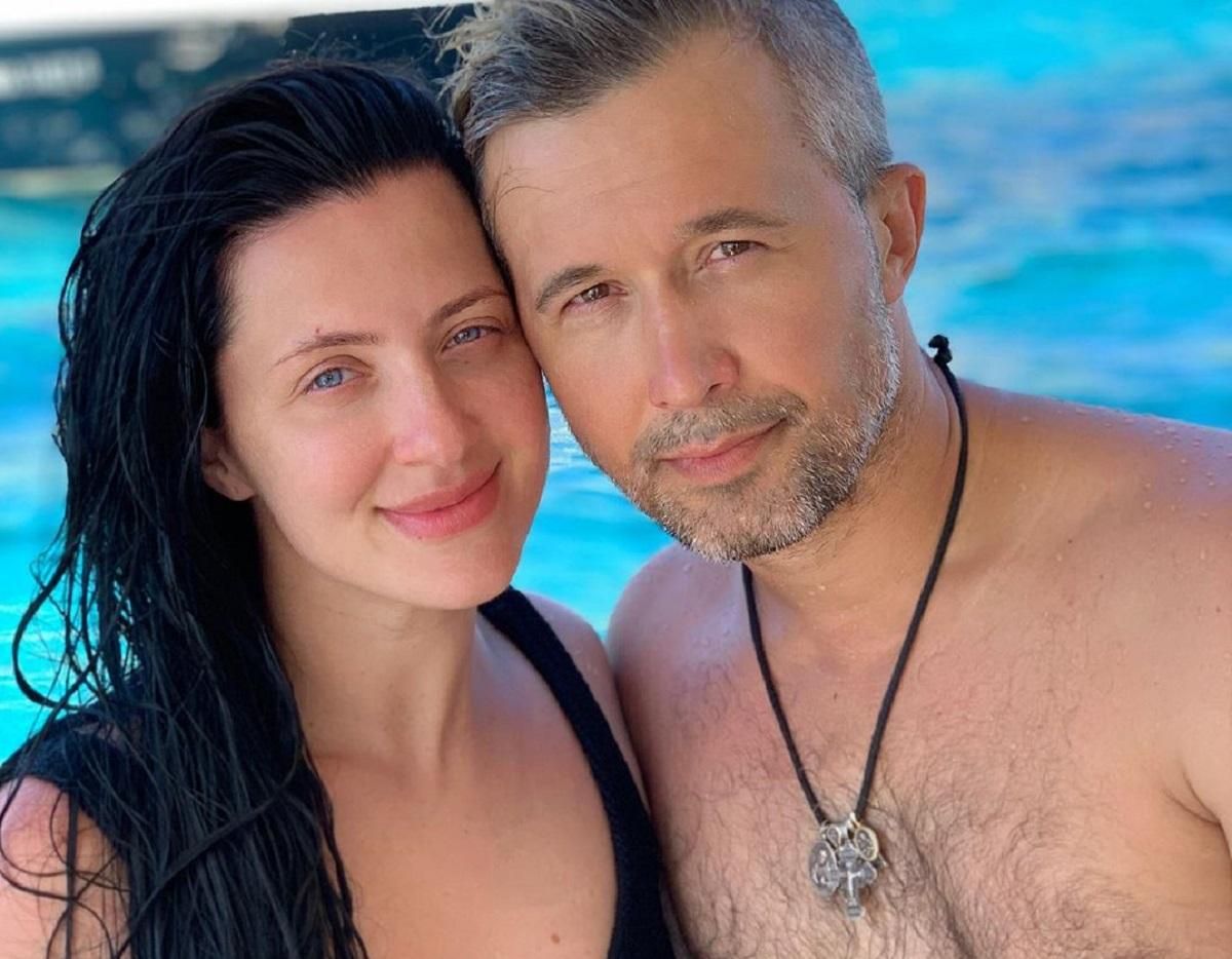 Сергій Бабкін показав своє перше фото з дружиною Сніжаною Сергій Бабкін показав своє перше фото з дружиною Сніжаною