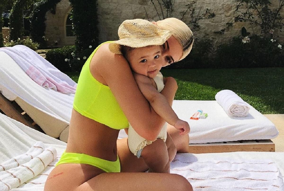 22-річна мільярдерка Кайлі Дженнер зізналася, чи хоче ще дітей 22-річна мільярдерка Кайлі Дженнер зізналася, чи хоче ще дітей