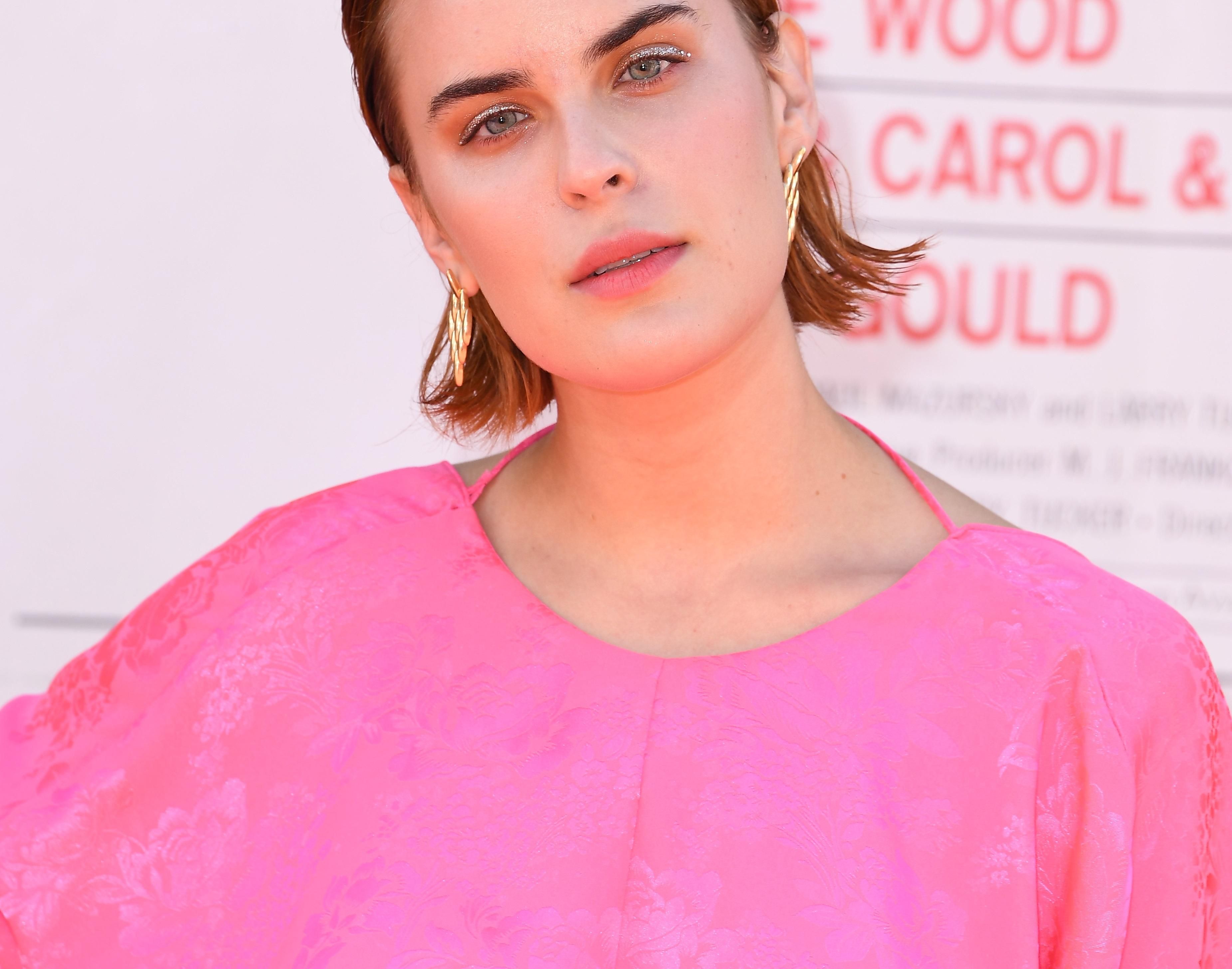 Донька Демі Мур і Брюса Вілліса зізналася, що хотіла скоїти самогубство Донька Демі Мур і Брюса Вілліса зізналася, що хотіла скоїти самогубство