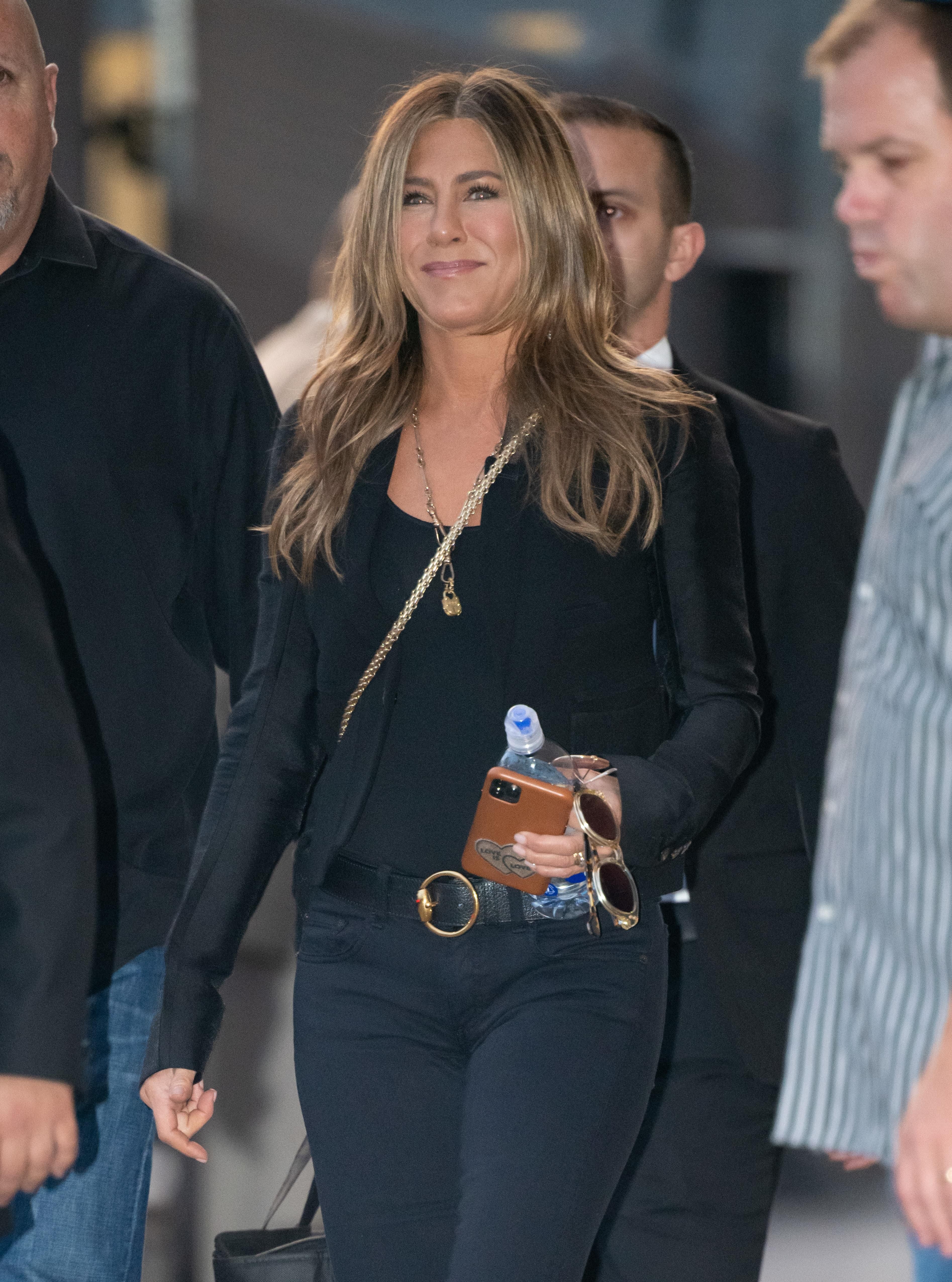 Дженнифер Энистон взорвала инстаграм: как выглядит новое видео актрисы Дженнифер Энистон взорвала инстаграм: как выглядит новое видео актрисы