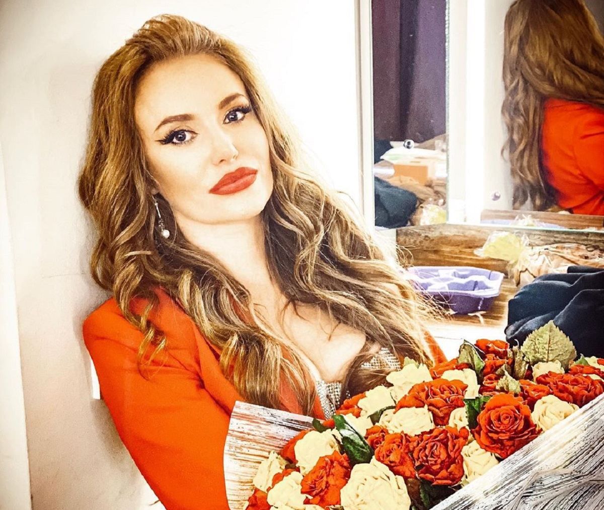 Слава из "НеАнгелов" не понимает, почему разошлась с пластическим хирургом Эдгаром Каминским Слава из "НеАнгелов" не понимает, почему разошлась с пластическим хирургом Эдгаром Каминским