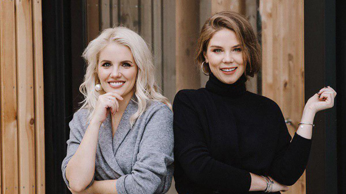 Жена Андре Тана представила капсульную коллекцию своего бренда Home Wings: фото