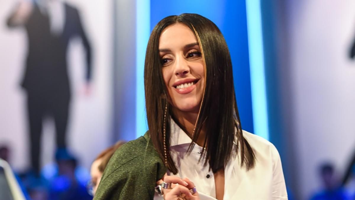 Джамала объяснила, почему не сразу показала лицо своего единственного сына Джамала объяснила, почему не сразу показала лицо своего единственного сына