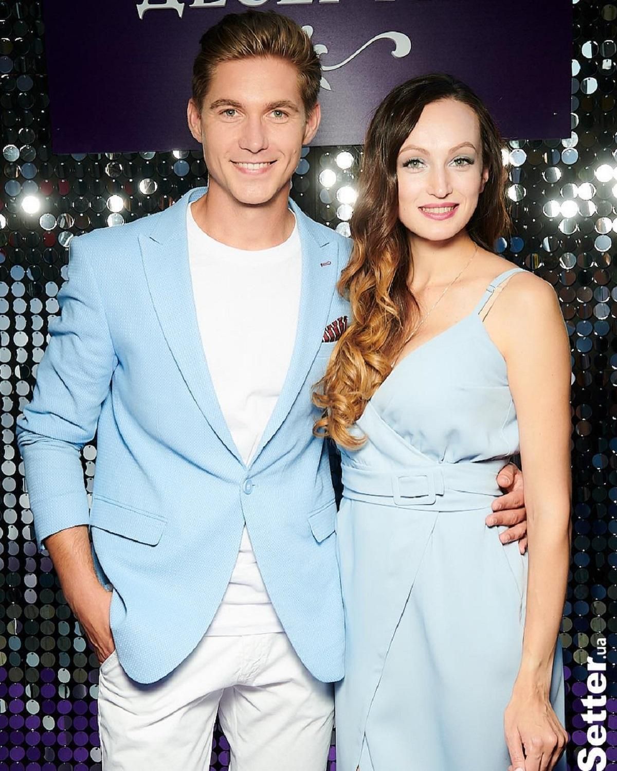 Жизнь непредсказуема, – жена Остапчука прокомментировала их развод после 12 лет брака Жизнь непредсказуема, – жена Остапчука прокомментировала их развод после 12 лет брака