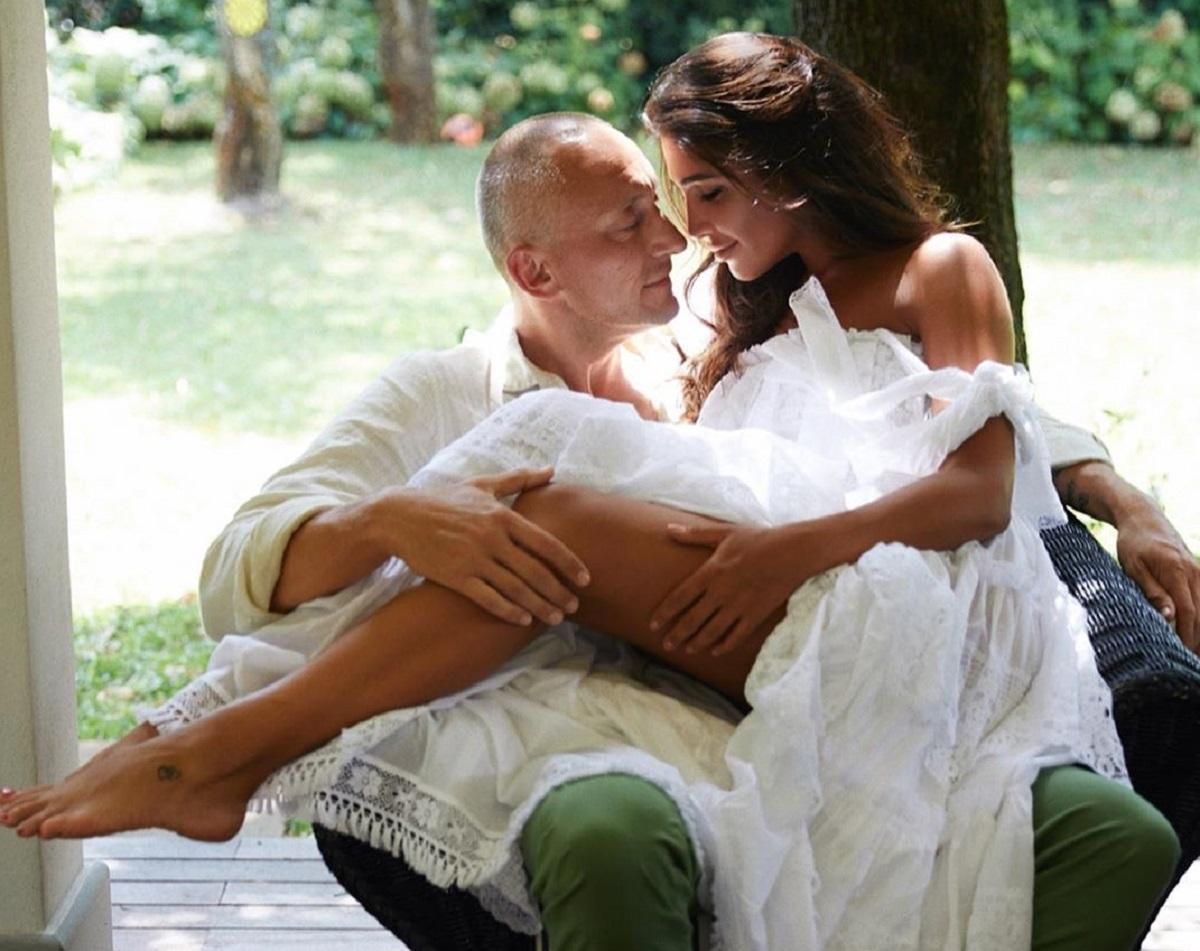 Санта Димопулос призналась, присутствовал ли ее муж на родах Санта Димопулос призналась, присутствовал ли ее муж на родах