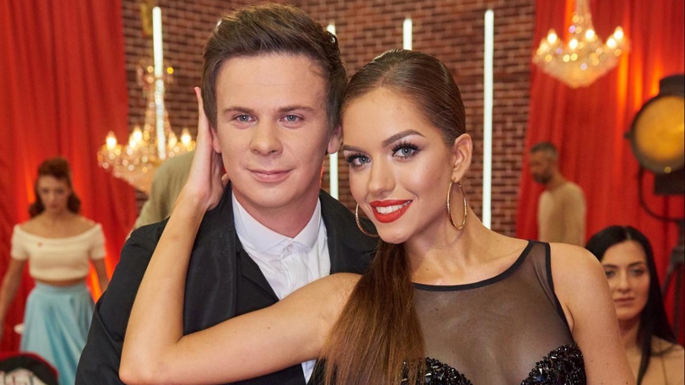 Дружина Дмитра Комарова розповіла, чому прилетіла на зйомки програми "Світ навиворіт" Дружина Дмитра Комарова розповіла, чому прилетіла на зйомки програми "Світ навиворіт"