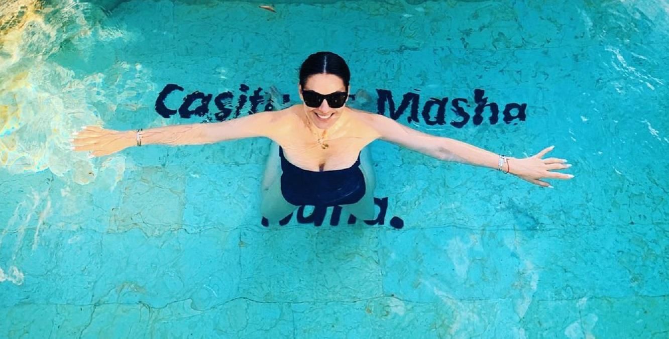 40-річна Маша Єфросиніна похизувалася стрункою фігурою у купальнику в Мексиці: фото