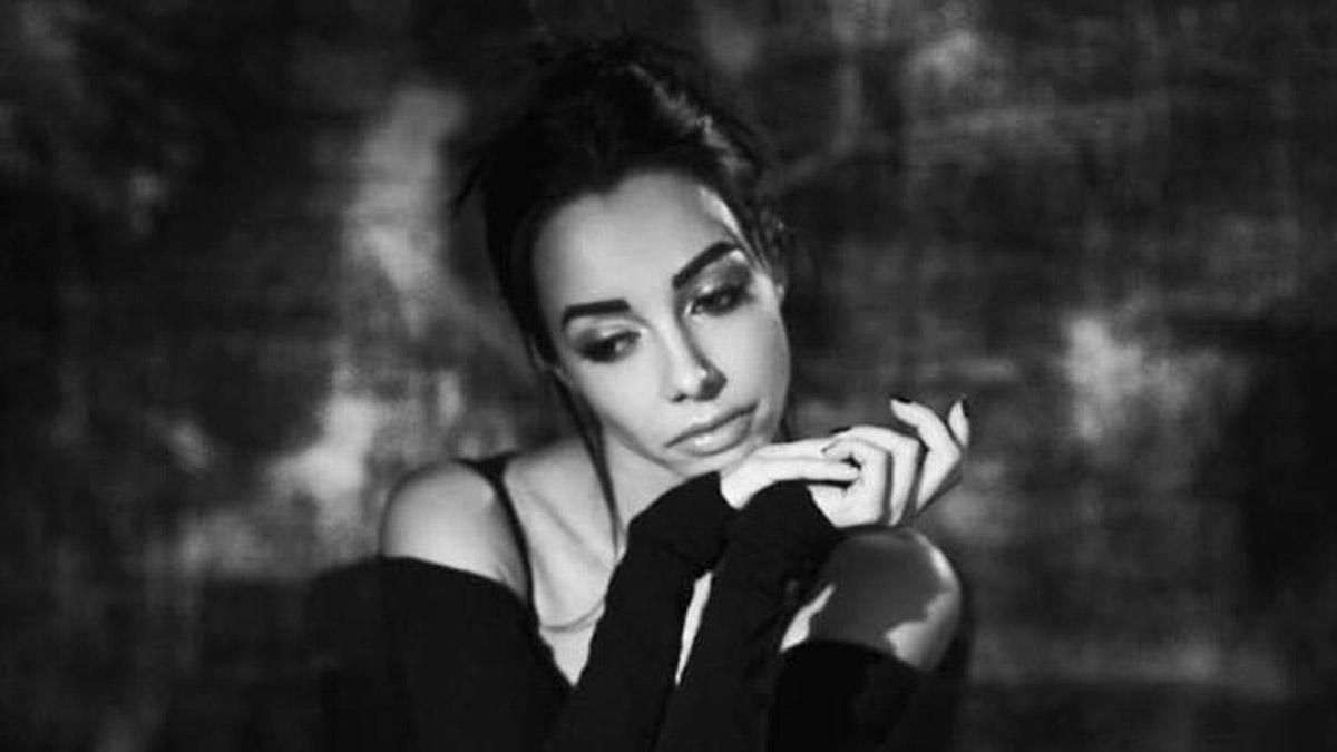 Катерина Кухар показала, який би вигляд мала сучасна Кармен: пікантні фото Катерина Кухар показала, який би вигляд мала сучасна Кармен: пікантні фото