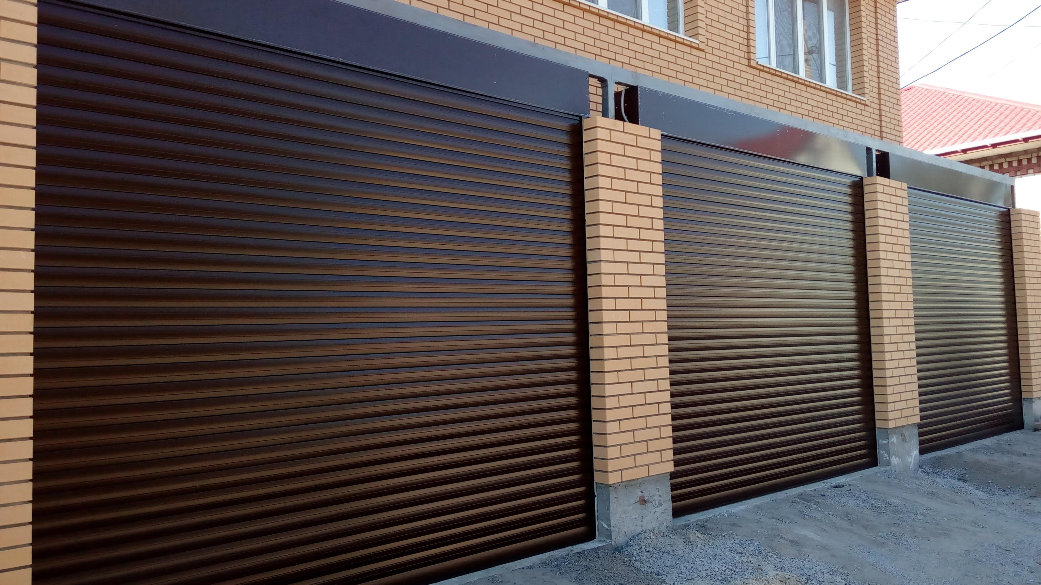 Как установить роллеты на двери – виды, особенности роллет