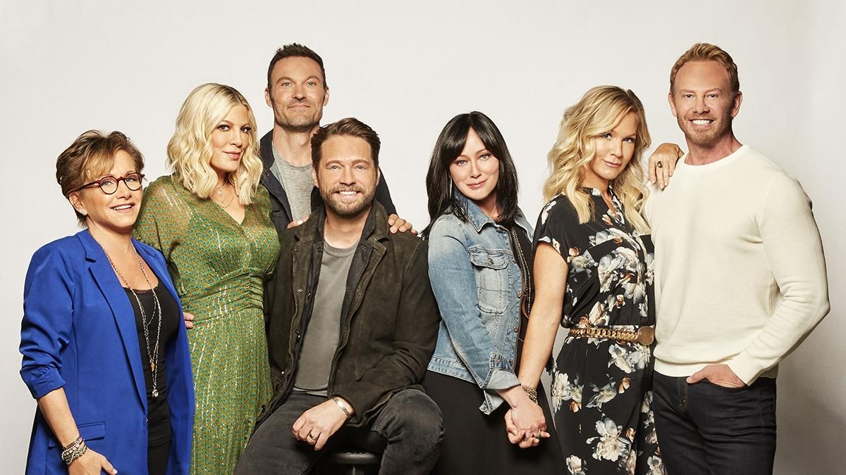 Кіна не буде: автори "Беверлі Гіллз, 90210" скасували заплановані зйомки серіалу Кіна не буде: автори "Беверлі Гіллз, 90210" скасували заплановані зйомки серіалу