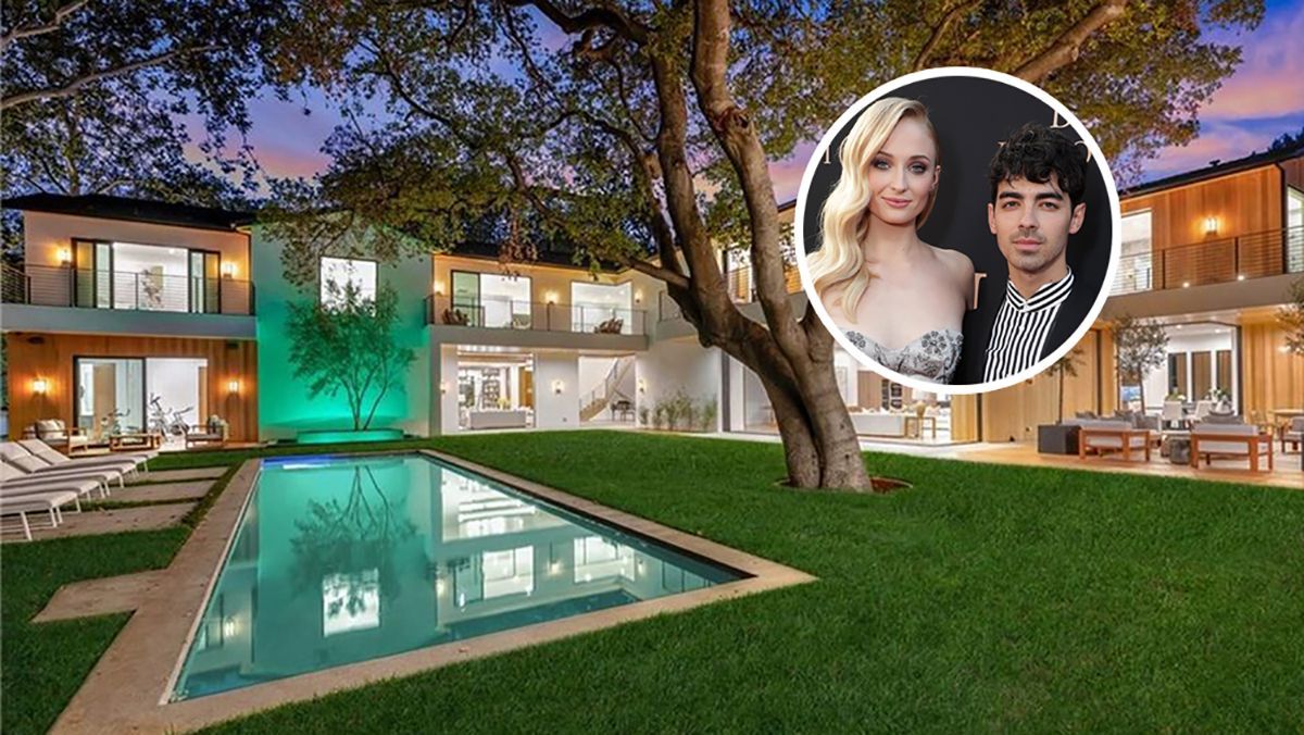 Просторно и светло: звезда "Игры престолов" Софи Тернер приобрела с мужем роскошный особняк Просторно и светло: звезда "Игры престолов" Софи Тернер приобрела с мужем роскошный особняк