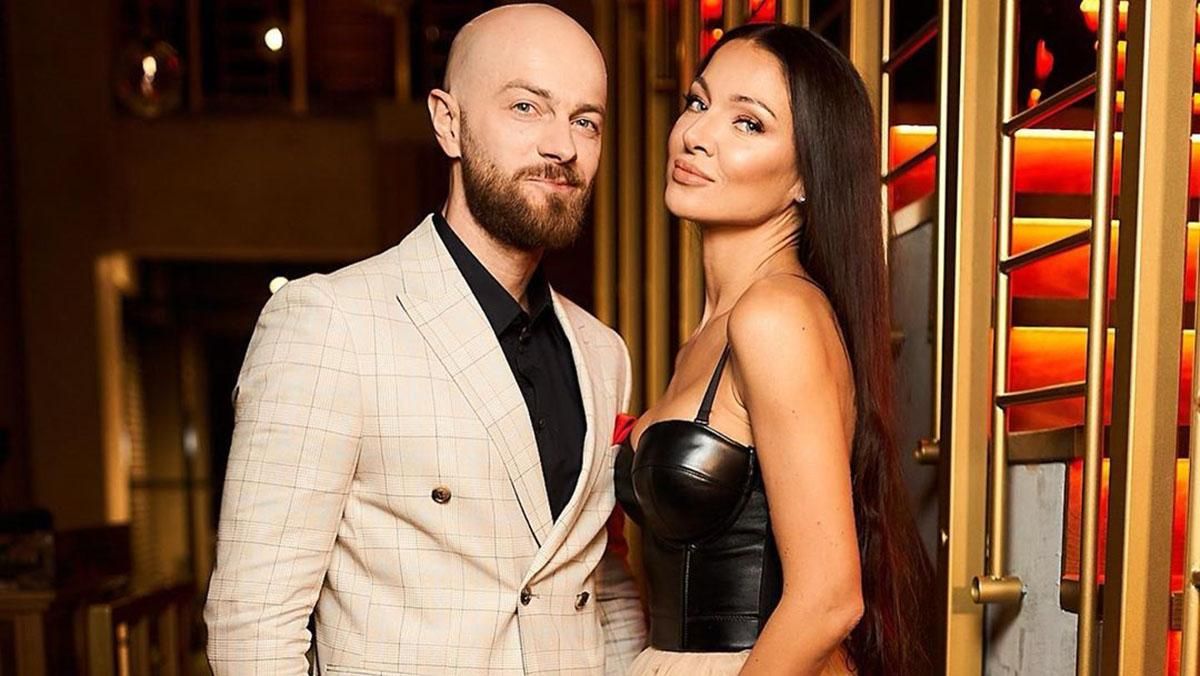 Жена Влада Ямы сексуально станцевала перед камерой: видео Жена Влада Ямы сексуально станцевала перед камерой: видео