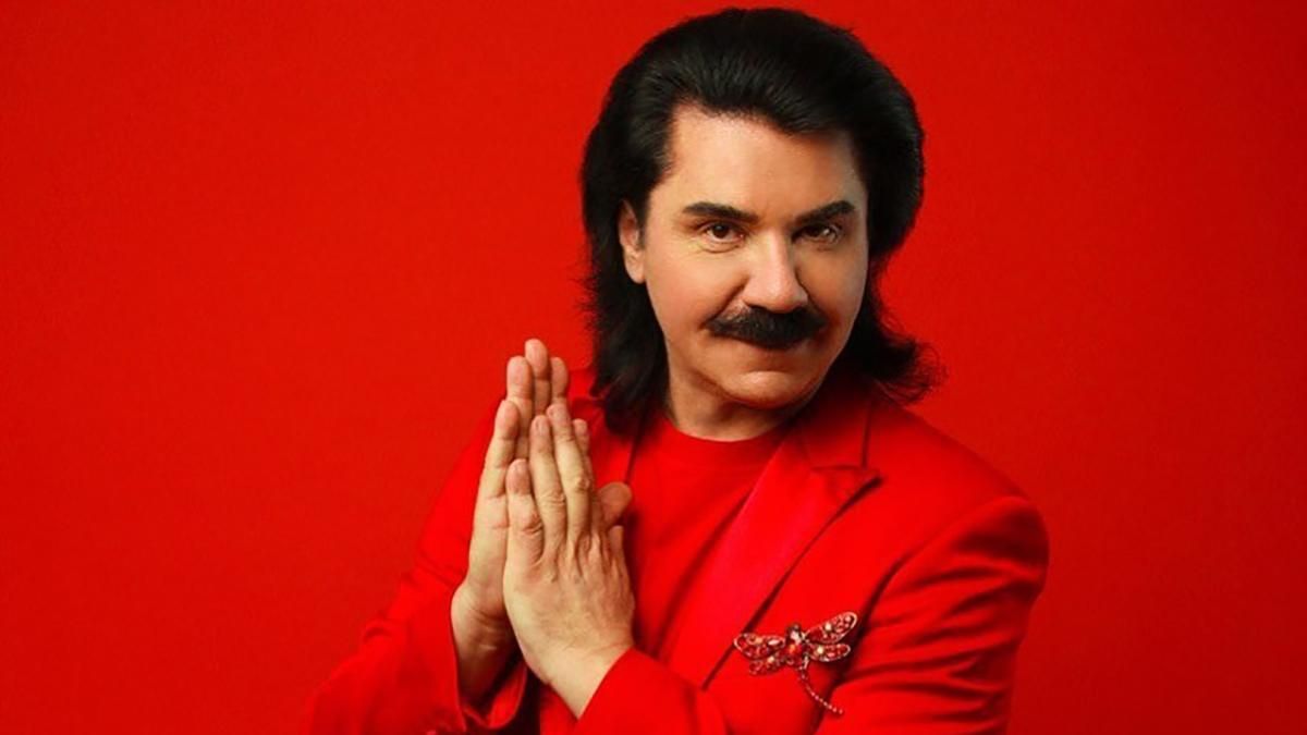 Павло Зібров розповів про "вуса-бренд" та реакцію Олега Винника на нову пісню Павло Зібров розповів про "вуса-бренд" та реакцію Олега Винника на нову пісню