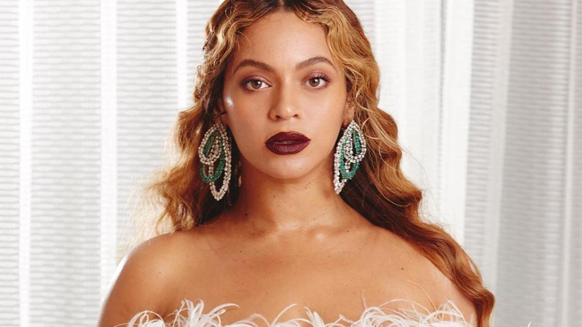 Возвращение в светскую жизнь: Бейонсе показала эффектный образ второй раз за уик-энд