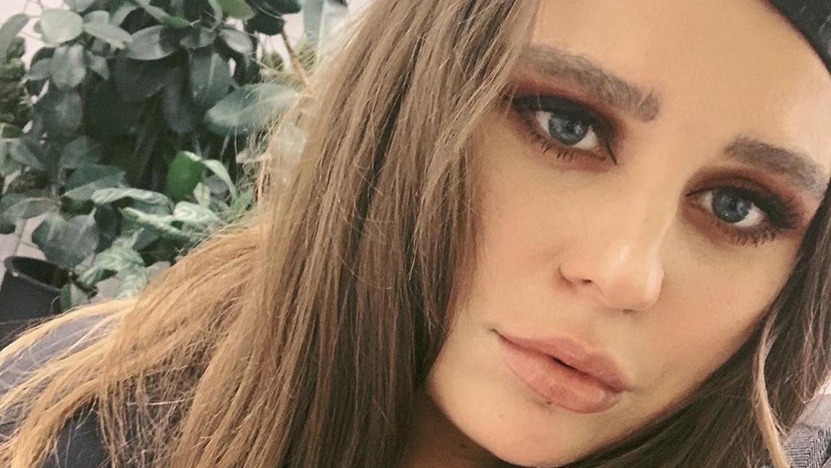 Солистка группы KAZKA показала, как выглядела в детстве: фото Солистка группы KAZKA показала, как выглядела в детстве: фото