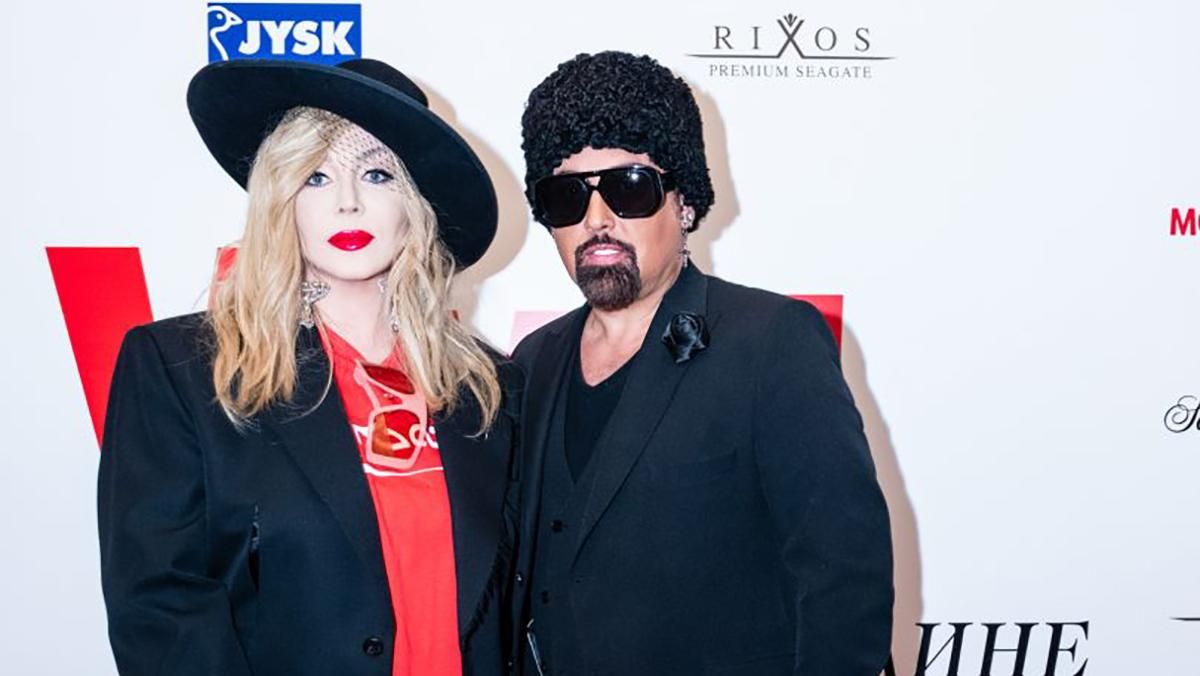 Ирина Билык пришла на светское мероприятие с Дмитрием Коляденко: фото Ирина Билык пришла на светское мероприятие с Дмитрием Коляденко: фото