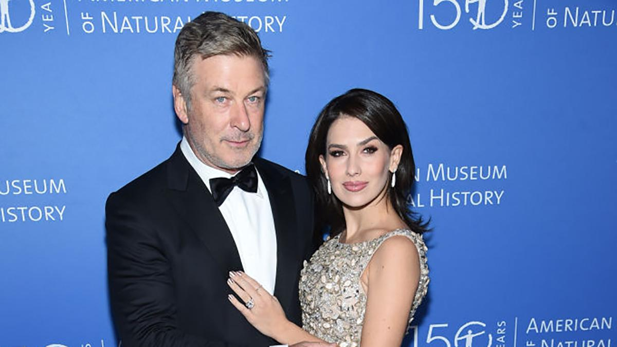 Через 2 недели после выкидыша: Алек Болдуин с женой совершили публичный выход