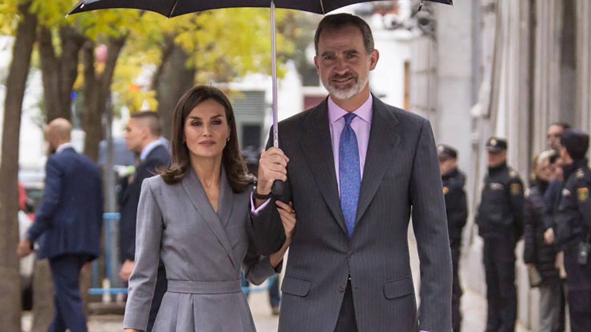 Королева Іспанії вразила елегантним образом на особливій церемонії: фото Королева Іспанії вразила елегантним образом на особливій церемонії: фото