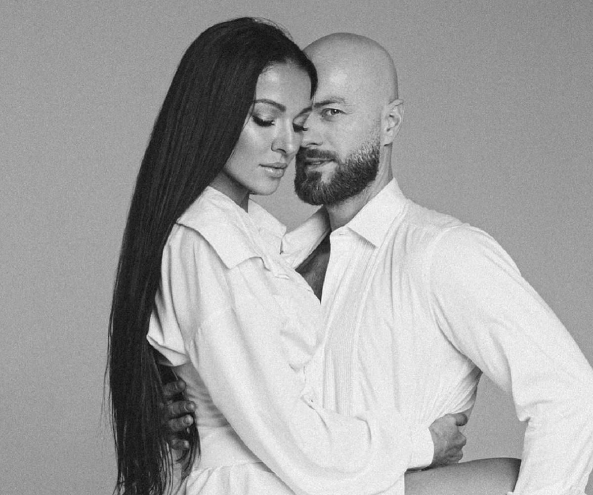 Влад Яма снялся в пылкой фотосессии с женой Лилианой Влад Яма снялся в пылкой фотосессии с женой Лилианой