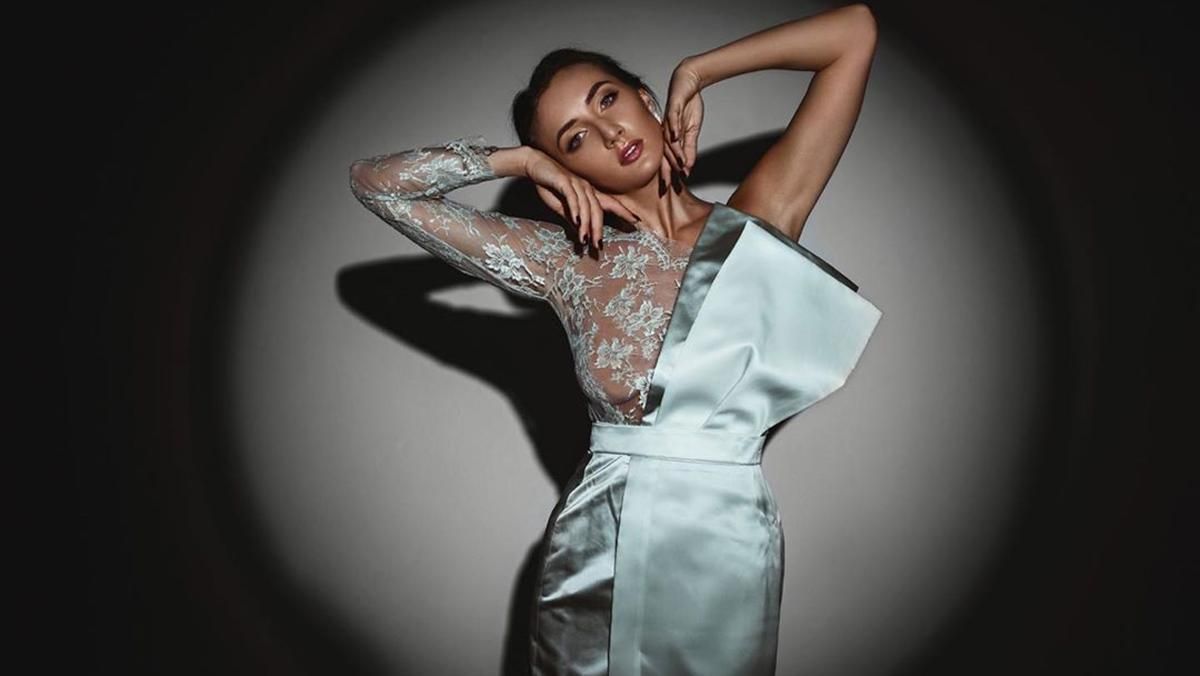 Анна Ризатдинова позировала для глянца в белье: фото Анна Ризатдинова позировала для глянца в белье: фото