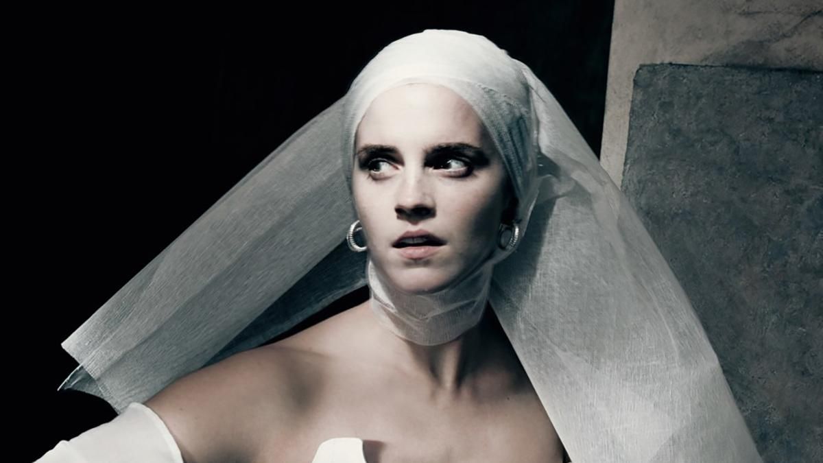 Зіркові красуні перевтілилися в Джульєтту: приголомшливі фото для календаря Pirelli 2020 Зіркові красуні перевтілилися в Джульєтту: приголомшливі фото для календаря Pirelli 2020