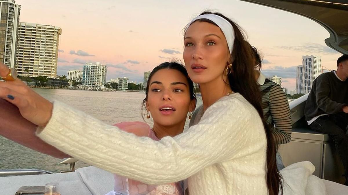 Роскошный отдых Беллы Хадид и Кендалл Дженнер: фото
Роскошный отдых Беллы Хадид и Кендалл Дженнер: фото