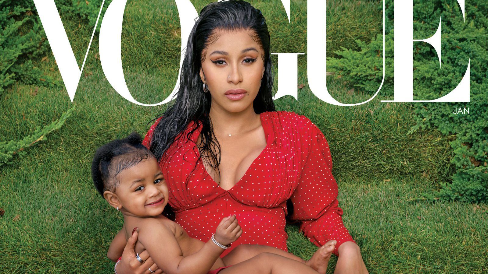 Реперка Cardi B знялась у яскравій фотосесії для Vogue з однорічною донькою Реперка Cardi B знялась у яскравій фотосесії для Vogue з однорічною донькою