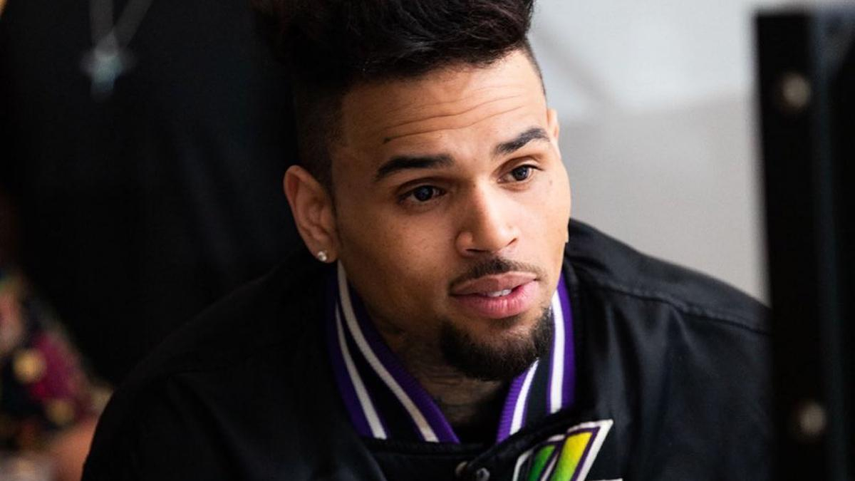 Певец Крис Браун показал первое фото новорожденного сына