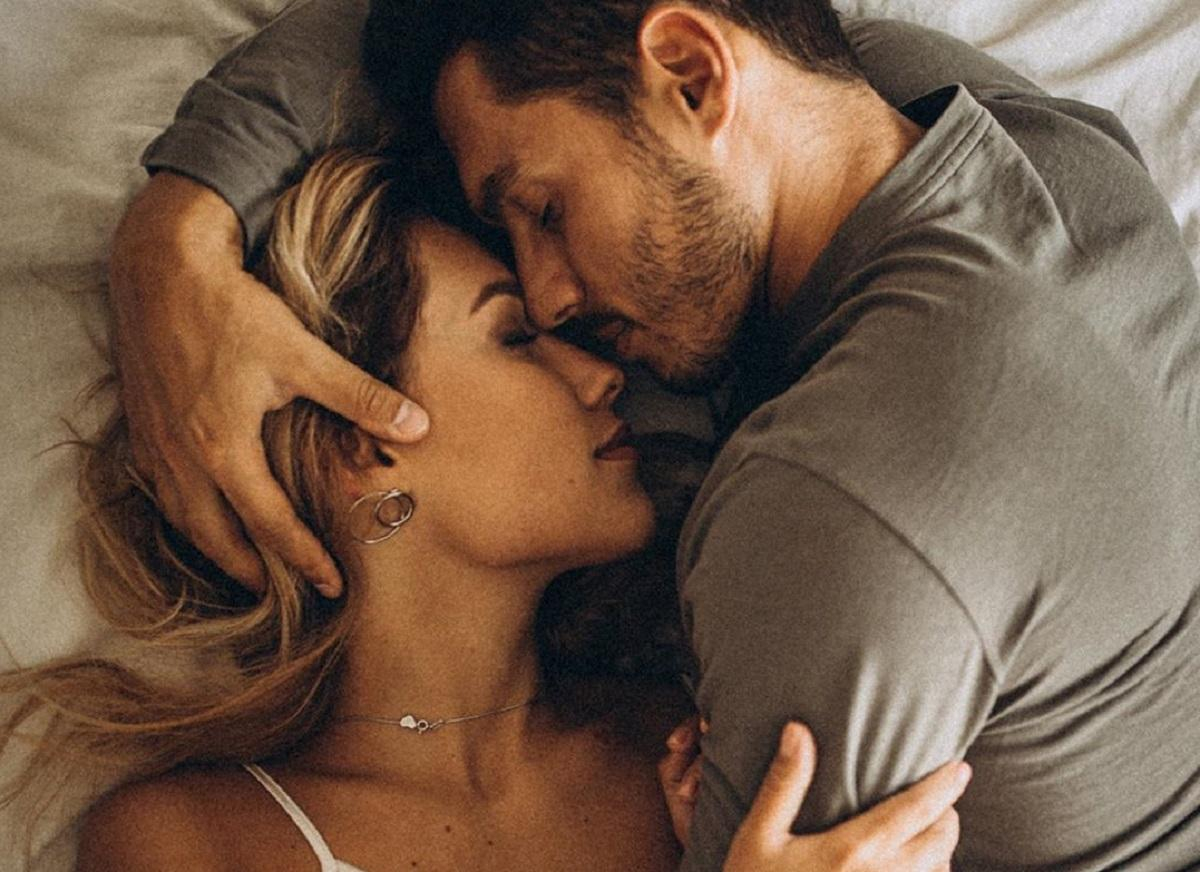 Герои "Холостяка" Никита Добрынин и Даша Квиткова снялись в чувственной фотосессии