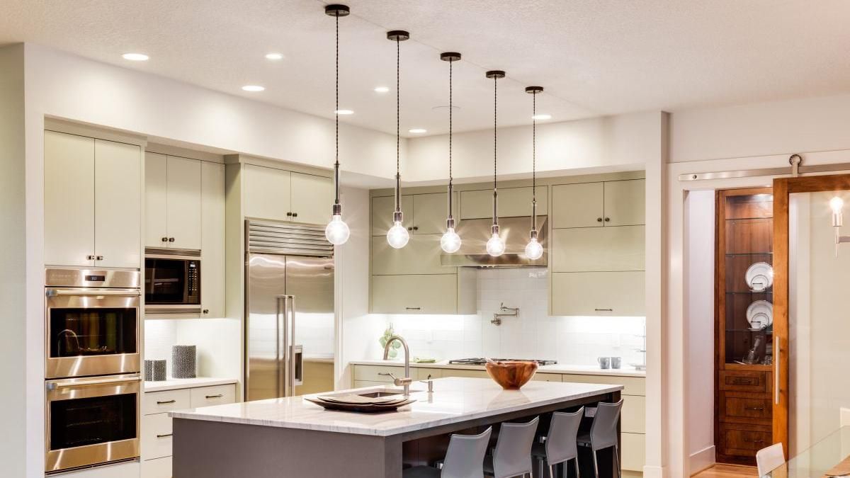 Освещение выполняет очень важную роль Освещение выполняет очень важную роль