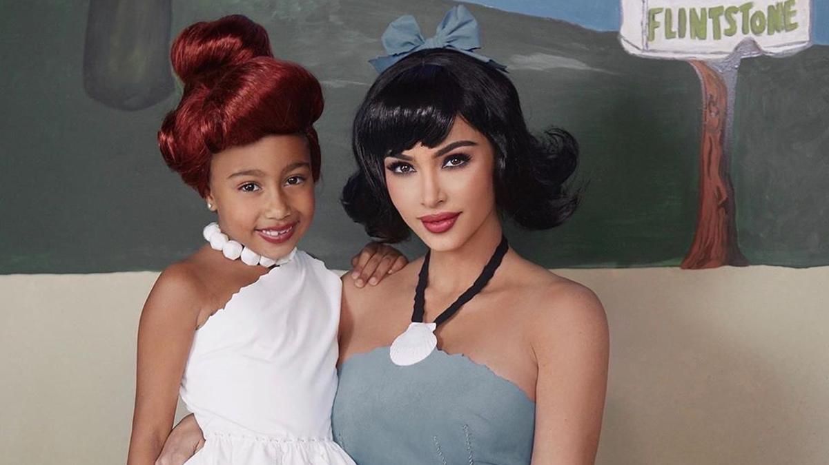 Жакет Майкла Джексона: рождественский подарок дочери от Ким Кардашян и Канье Уэста Жакет Майкла Джексона: рождественский подарок дочери от Ким Кардашян и Канье Уэста