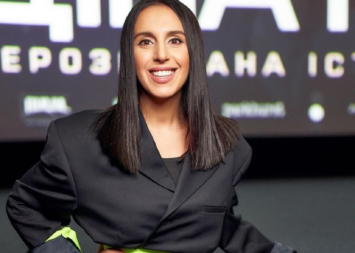 Джамала повторила образ зі свого фото 30-річної давнини Джамала повторила образ зі свого фото 30-річної давнини