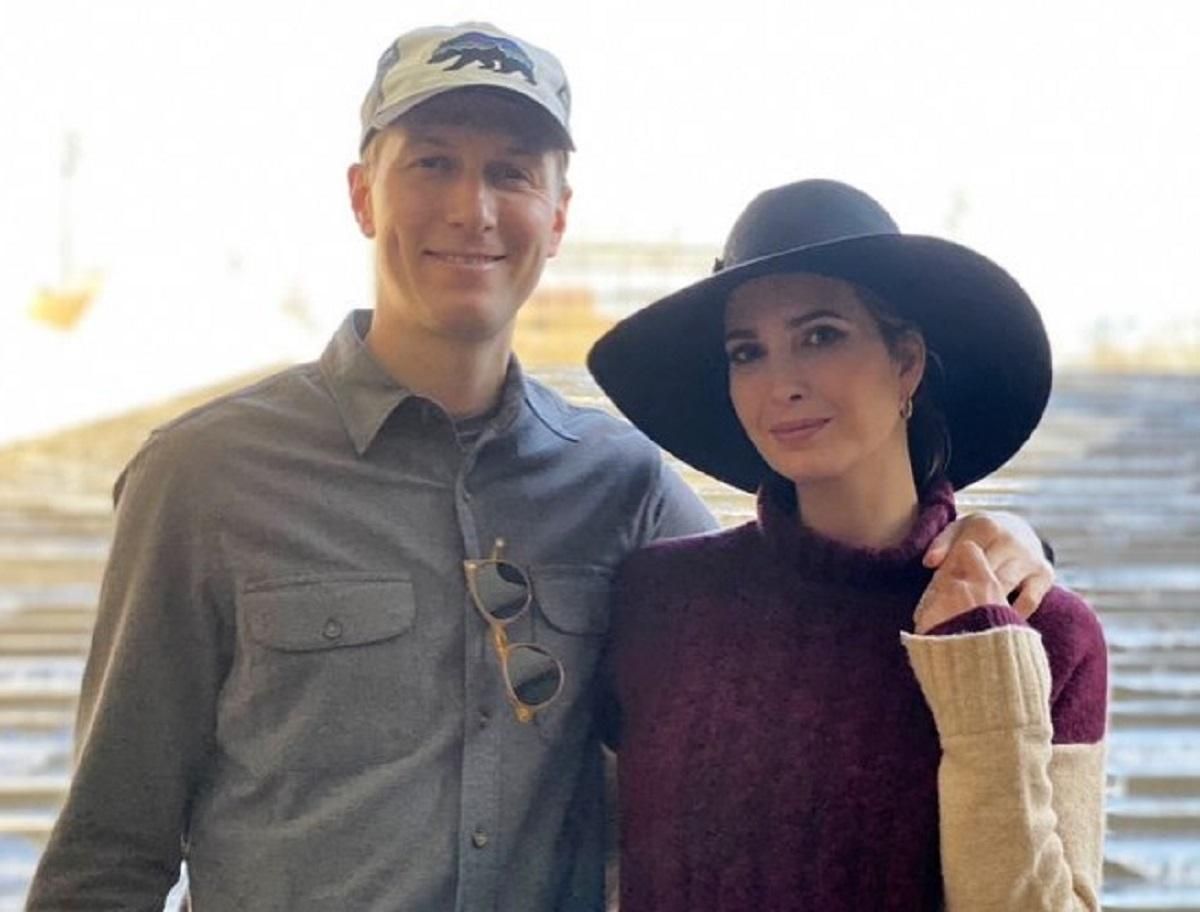 В шляпе и уютном свитере: Иванка Трамп демонстрирует casual-образ в Париже В шляпе и уютном свитере: Иванка Трамп демонстрирует casual-образ в Париже