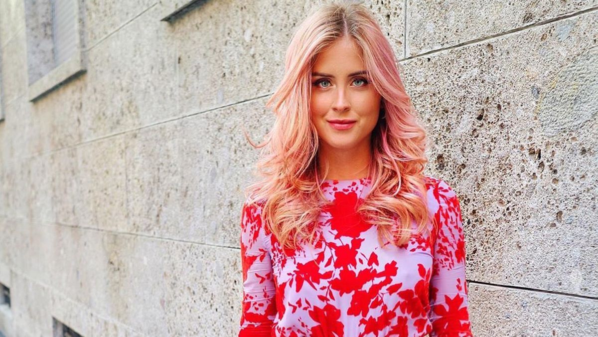 Валентина Ферраньи празднует 27: самые привлекательные образы сестры знаменитой блогерши Валентина Ферраньи празднует 27: самые привлекательные образы сестры знаменитой блогерши