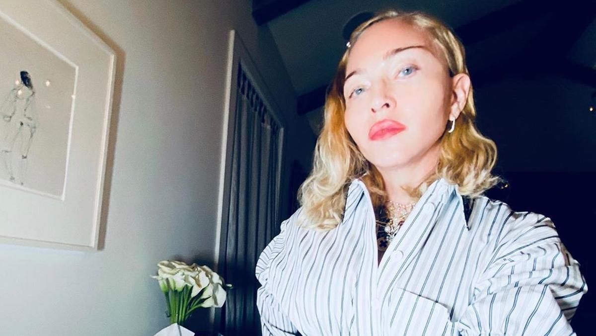 Мадонна подтвердила роман с танцовщиком, который младше нее на 35 лет Мадонна подтвердила роман с танцовщиком, который младше нее на 35 лет