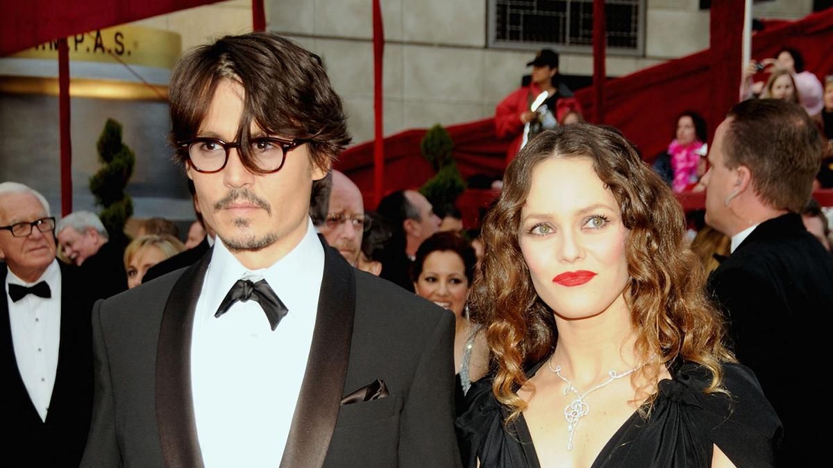 Джонні Депп святкував Різдво разом із колишньою дружиною та дітьми, – ЗМІ Джонні Депп святкував Різдво разом із колишньою дружиною та дітьми, – ЗМІ