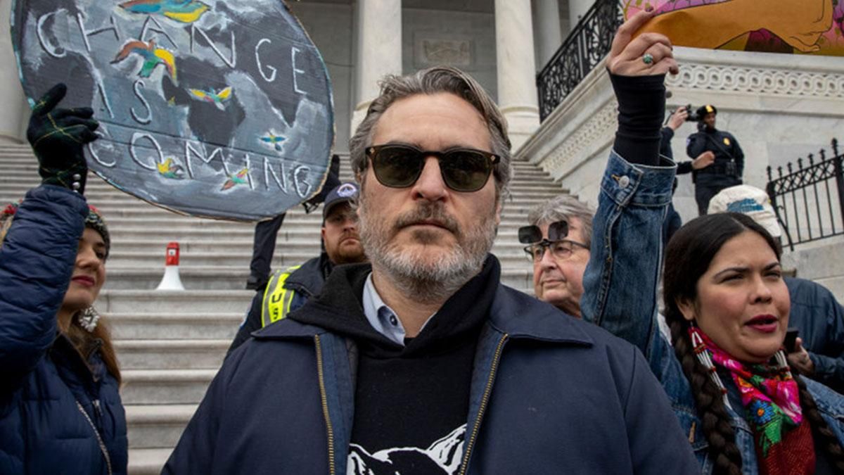 Головного актора "Джокера" Хоакіна Фенікса заарештували у США: відома причина Головного актора "Джокера" Хоакіна Фенікса заарештували у США: відома причина