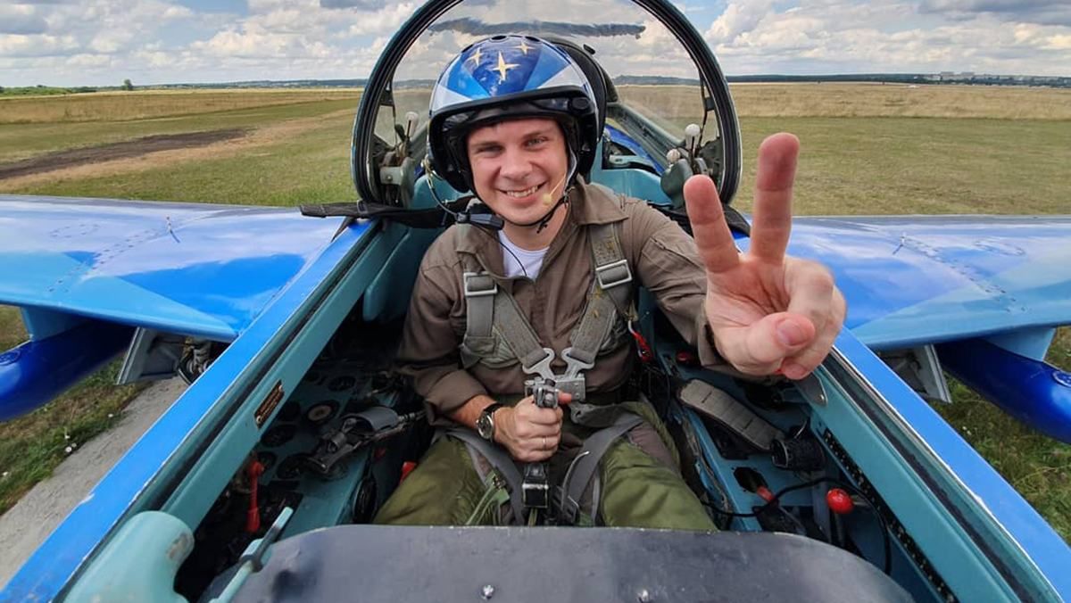 Дмитрий Комаров рассекретил страну экспедиции нового сезона программы "Мир наизнанку" Дмитрий Комаров рассекретил страну экспедиции нового сезона программы "Мир наизнанку"