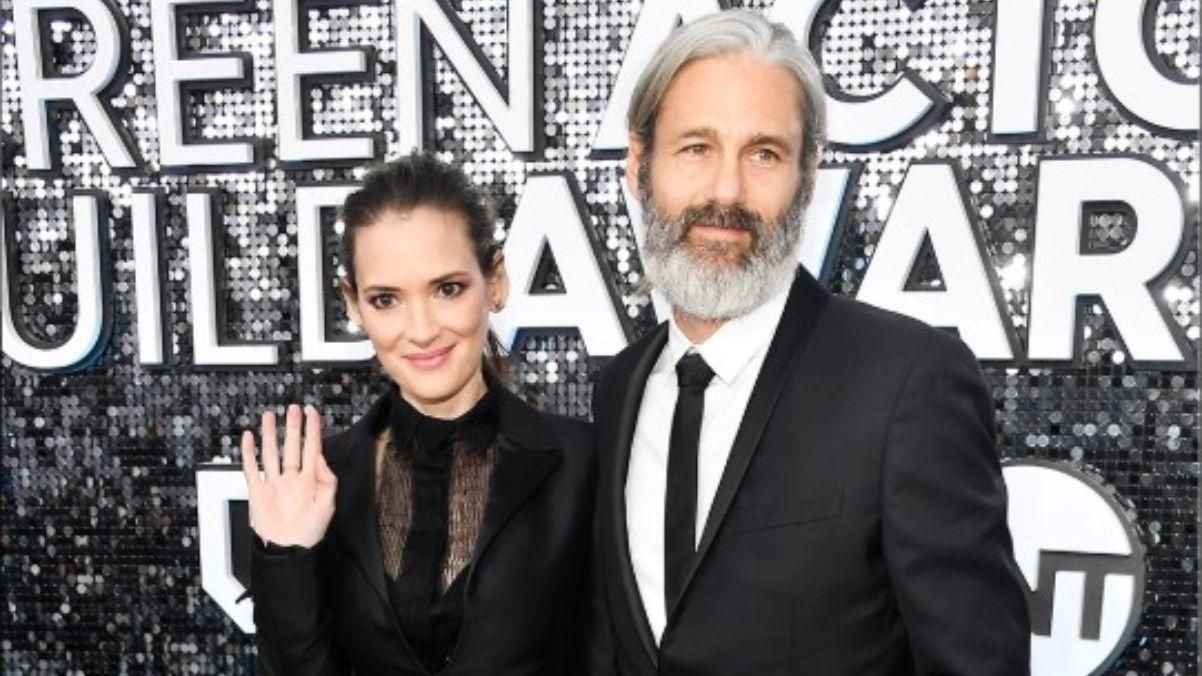 Вайнона Райдер посетила красную дорожку SAG Awards 2020 с возлюбленным: редкий выход Вайнона Райдер посетила красную дорожку SAG Awards 2020 с возлюбленным: редкий выход