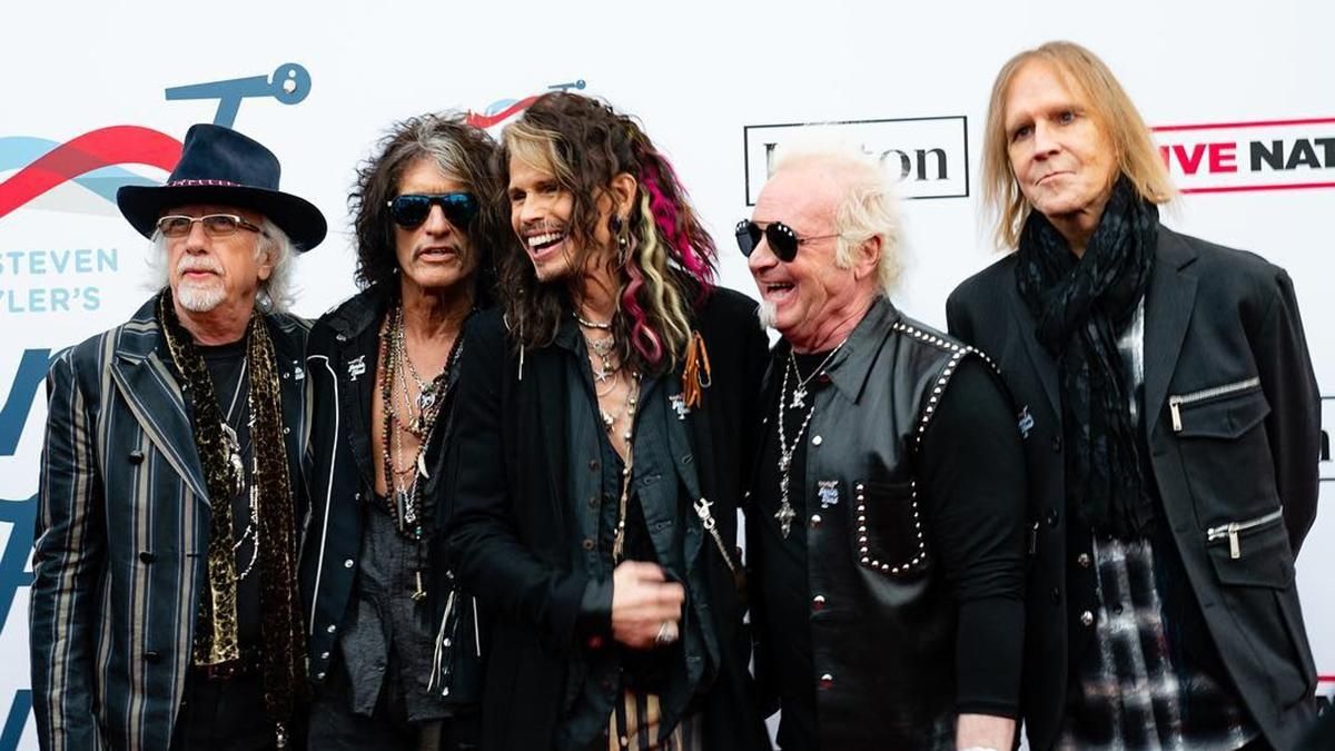 Группа Aerosmith оказалась в центре скандала: участник коллектива подал на коллег в суд