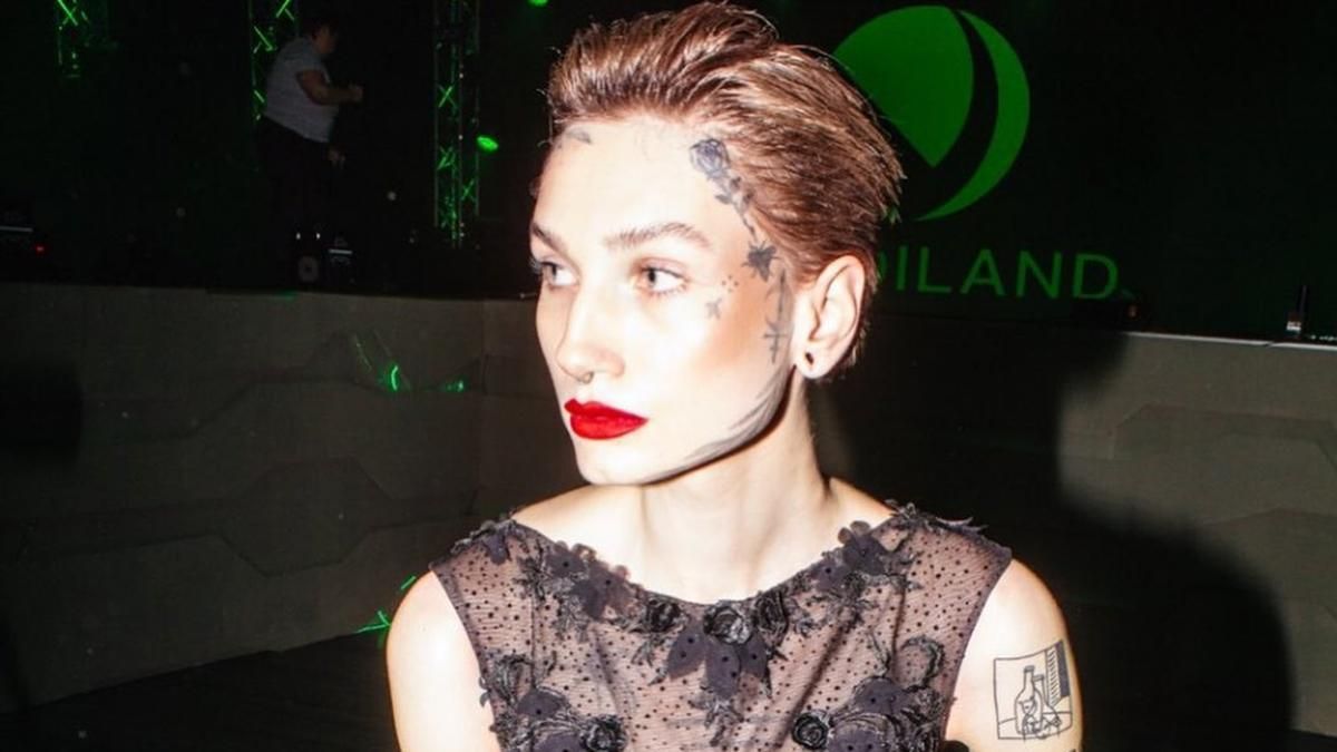 Участница Топ-модель по-украински вышла на подиум показа Жана-Поля Готье Участница Топ-модель по-украински вышла на подиум показа Жана-Поля Готье