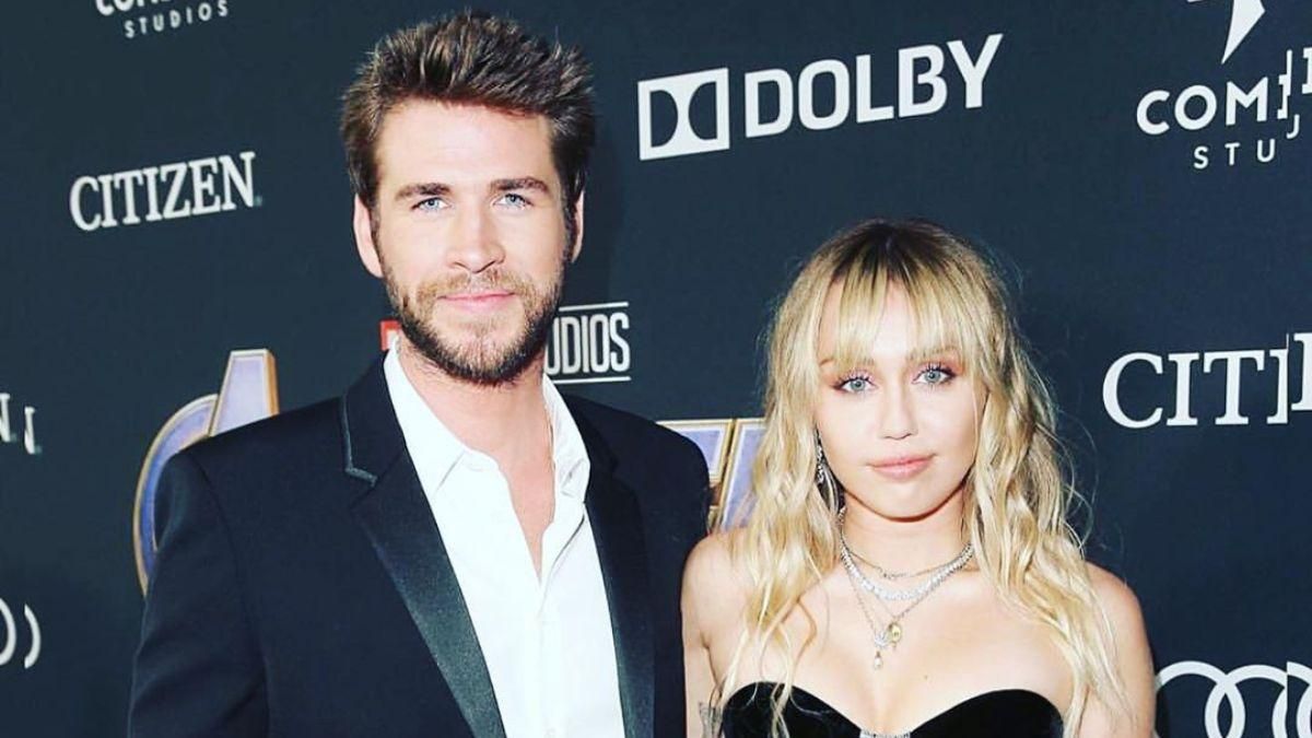 Майли Сайрус и Лиам Хемсворт официально расстались Майли Сайрус и Лиам Хемсворт официально расстались